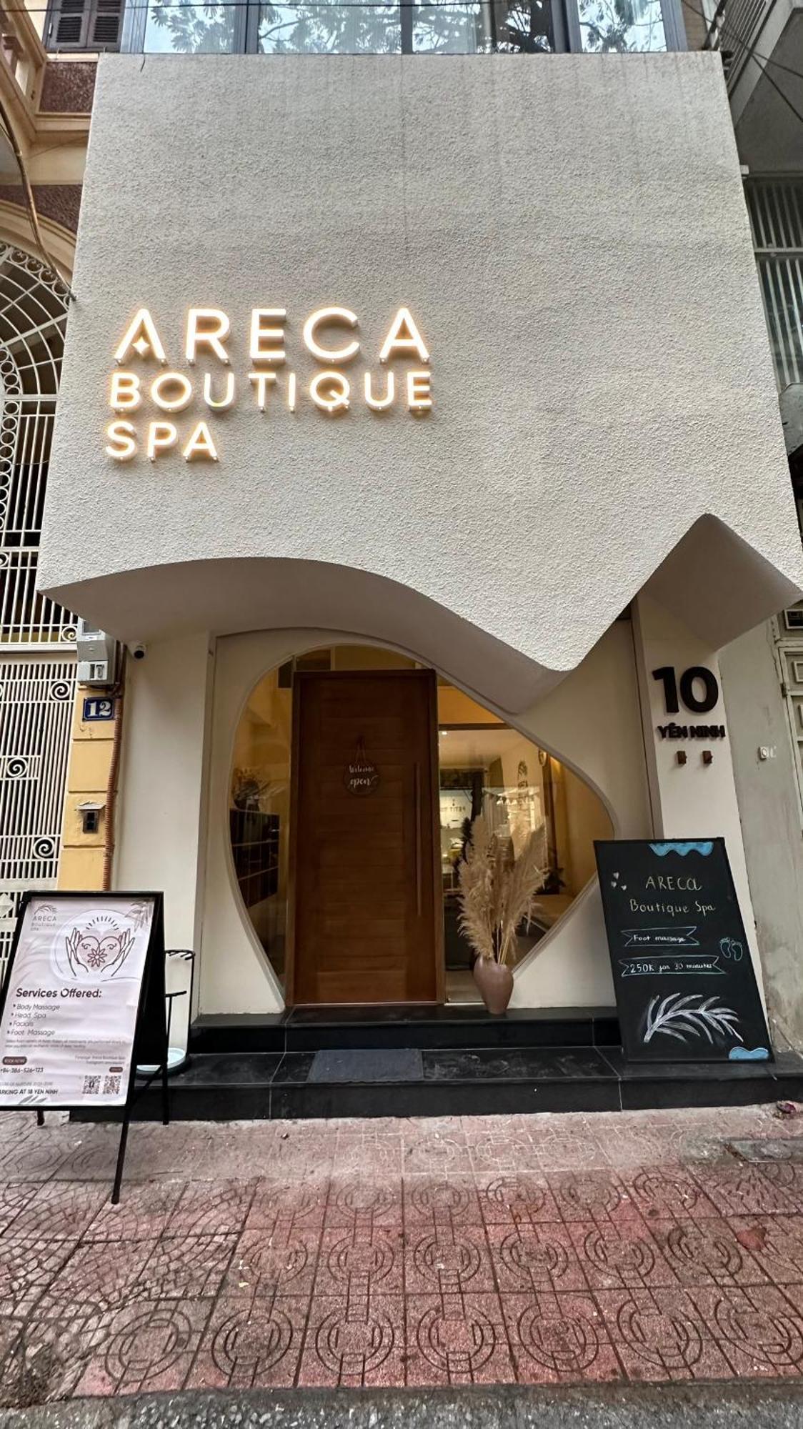 Areca Luxury Homestay & Spa Ba Dinh ハノイ市 エクステリア 写真