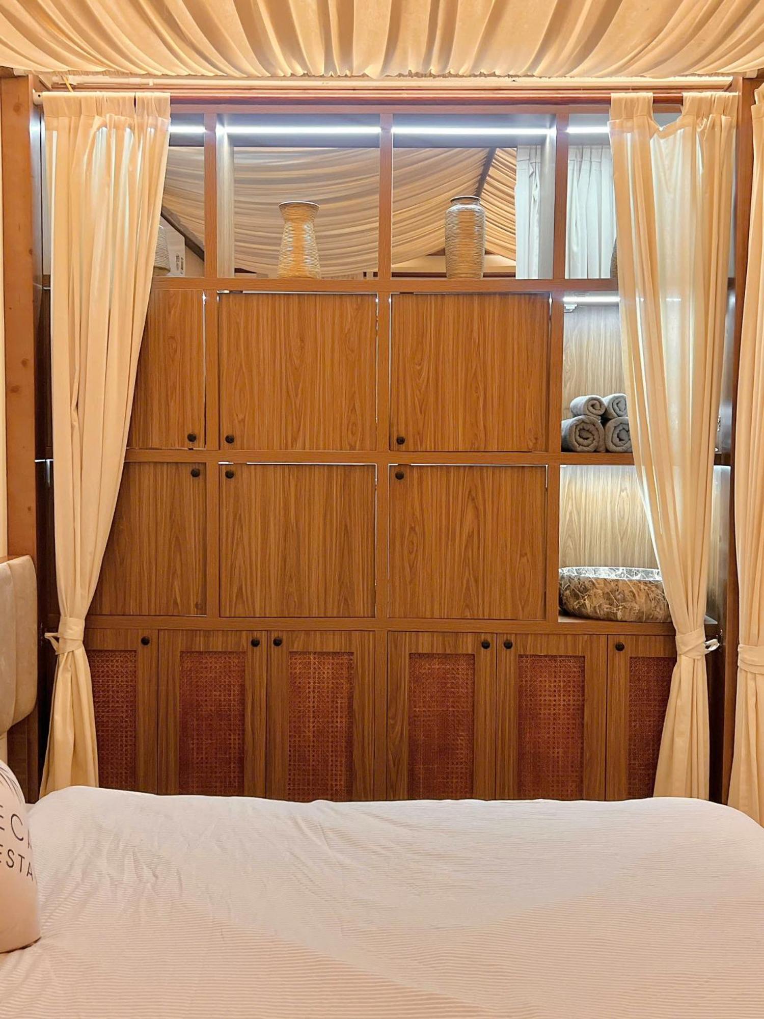Areca Luxury Homestay & Spa Ba Dinh ハノイ市 エクステリア 写真